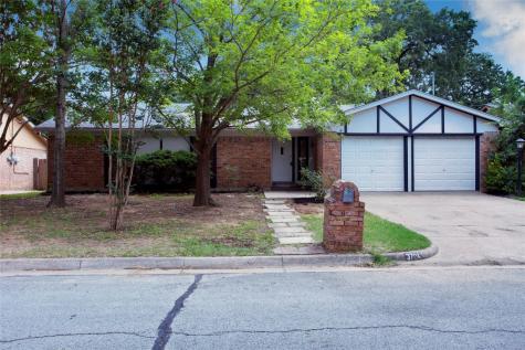 3704 Mahonia Court Arlington TX 76017