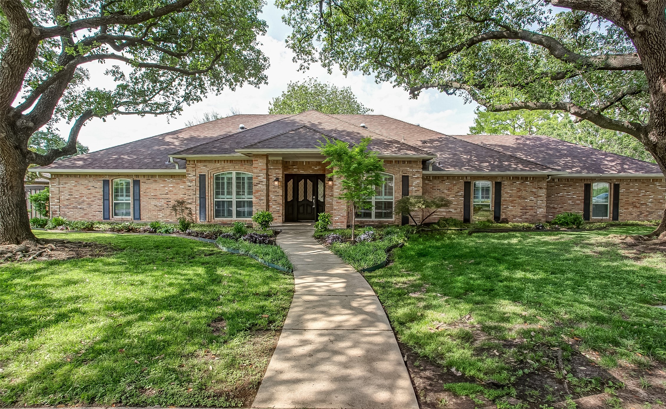 6712 Meadows West Drive S Fort Worth TX 76132
