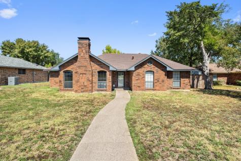 1129 Spruce Wood Circle Desoto TX 75115