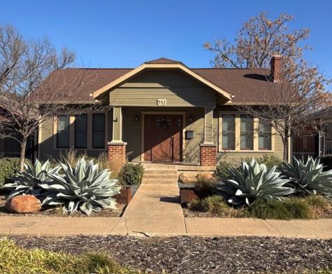 932 N Windomere Avenue Dallas TX 75208