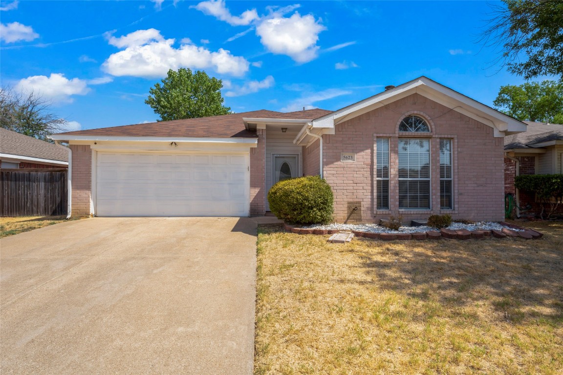 5623 Northstar Lane Arlington TX 76017