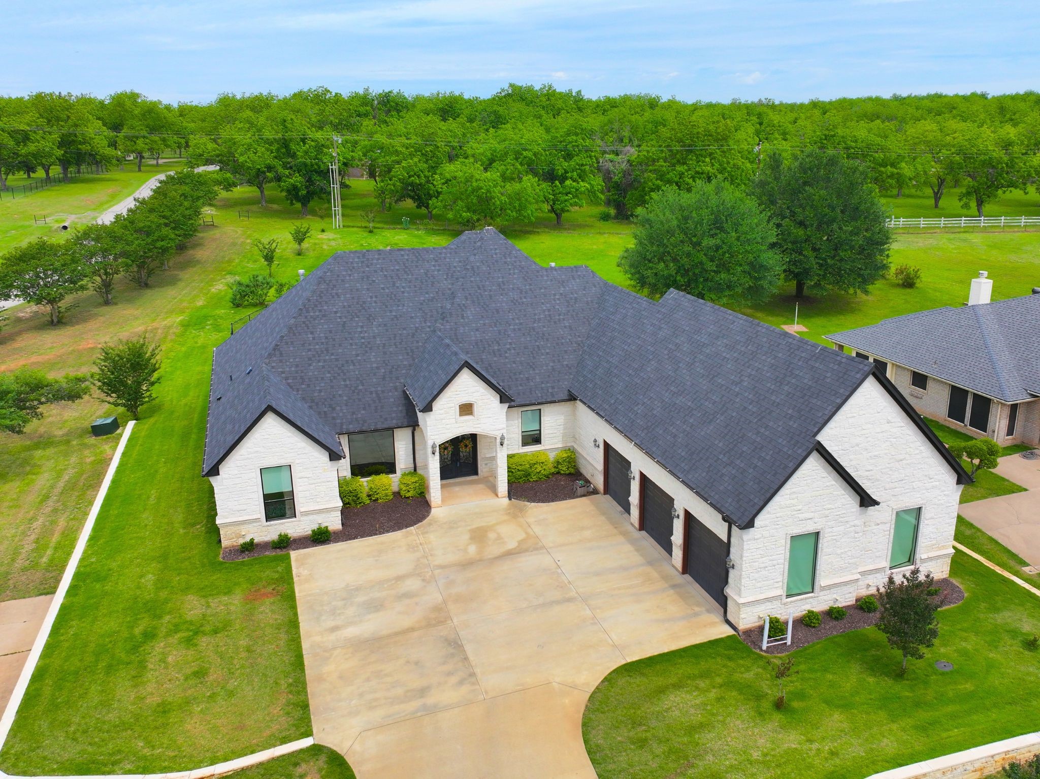 9503 Bellechase Road Granbury TX 76049