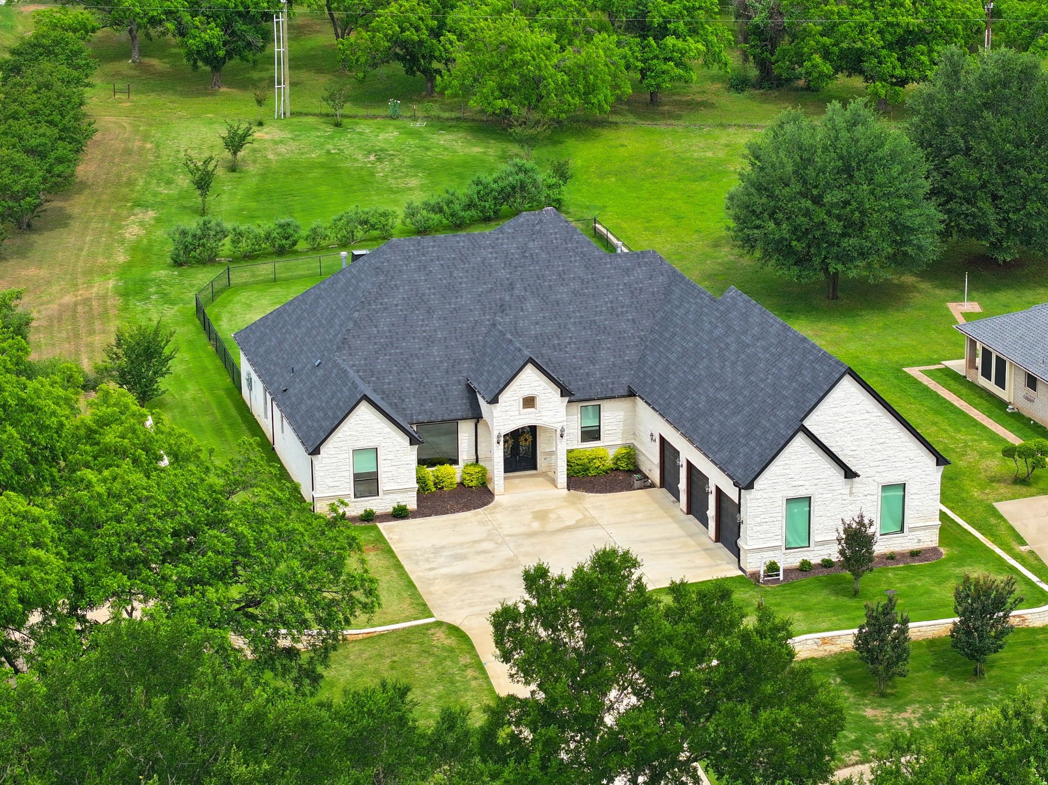 9503 Bellechase Road Granbury TX 76049