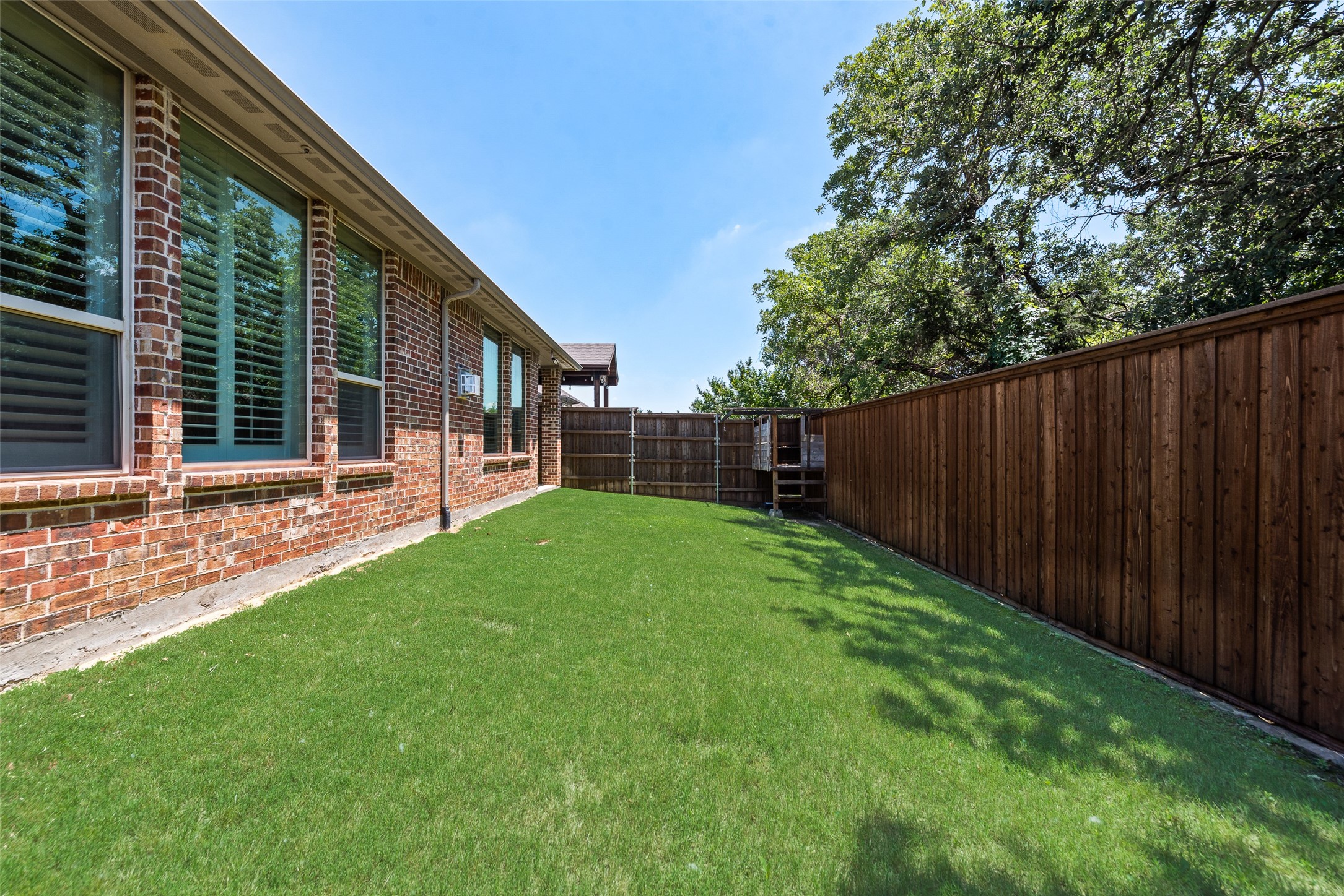 402 Ridgewood Drive Lewisville TX 75067