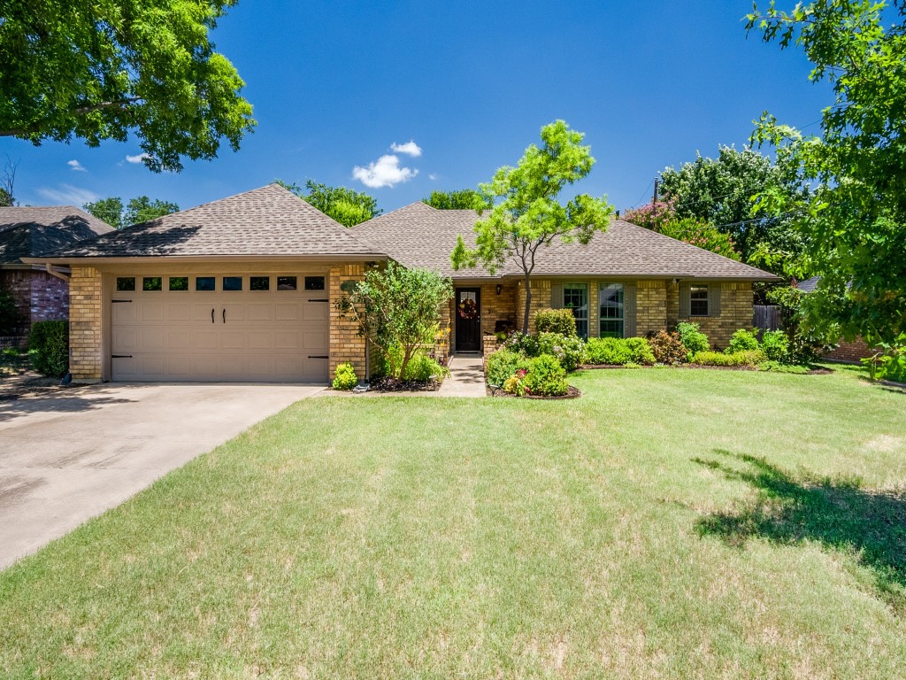 225 NE Brushy Mound Road Burleson TX 76028