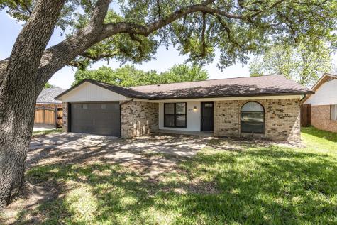 1828 Tracey Circle Irving TX 75060