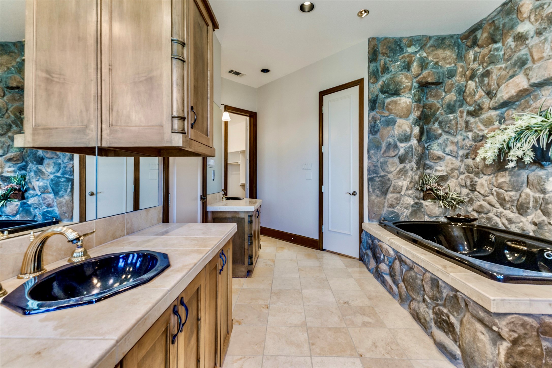 505 Loma Vista Heath TX 75032