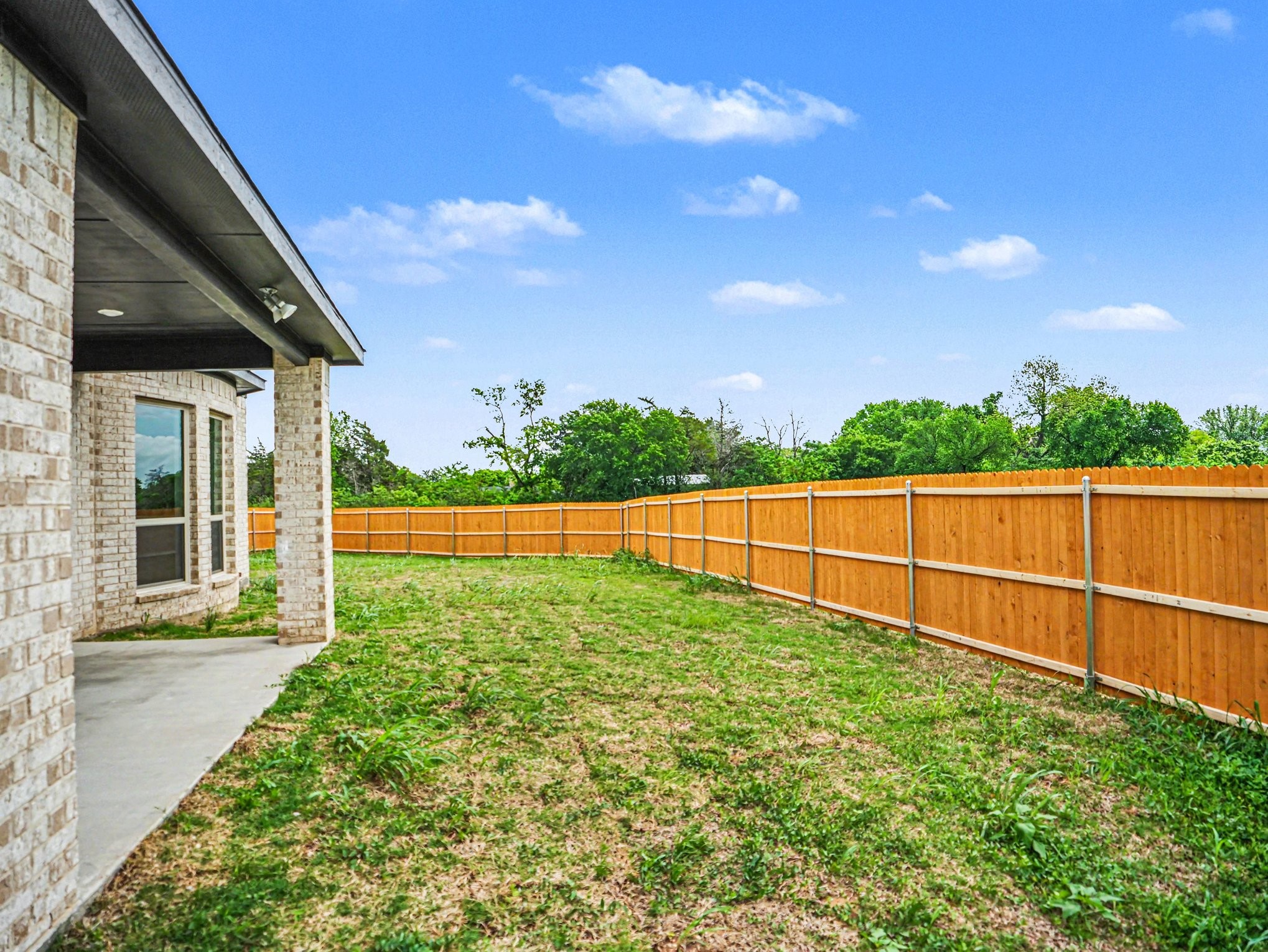 1808 Barrix Court Desoto TX 75115