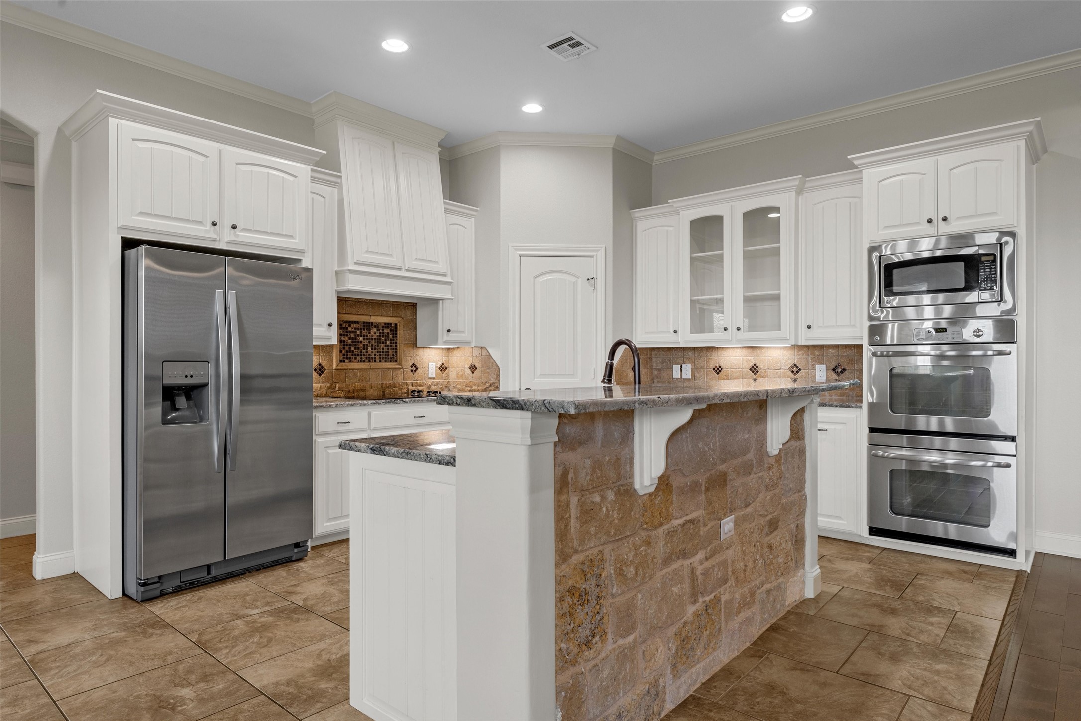 144 Ellis Farm Road Hewitt TX 76643