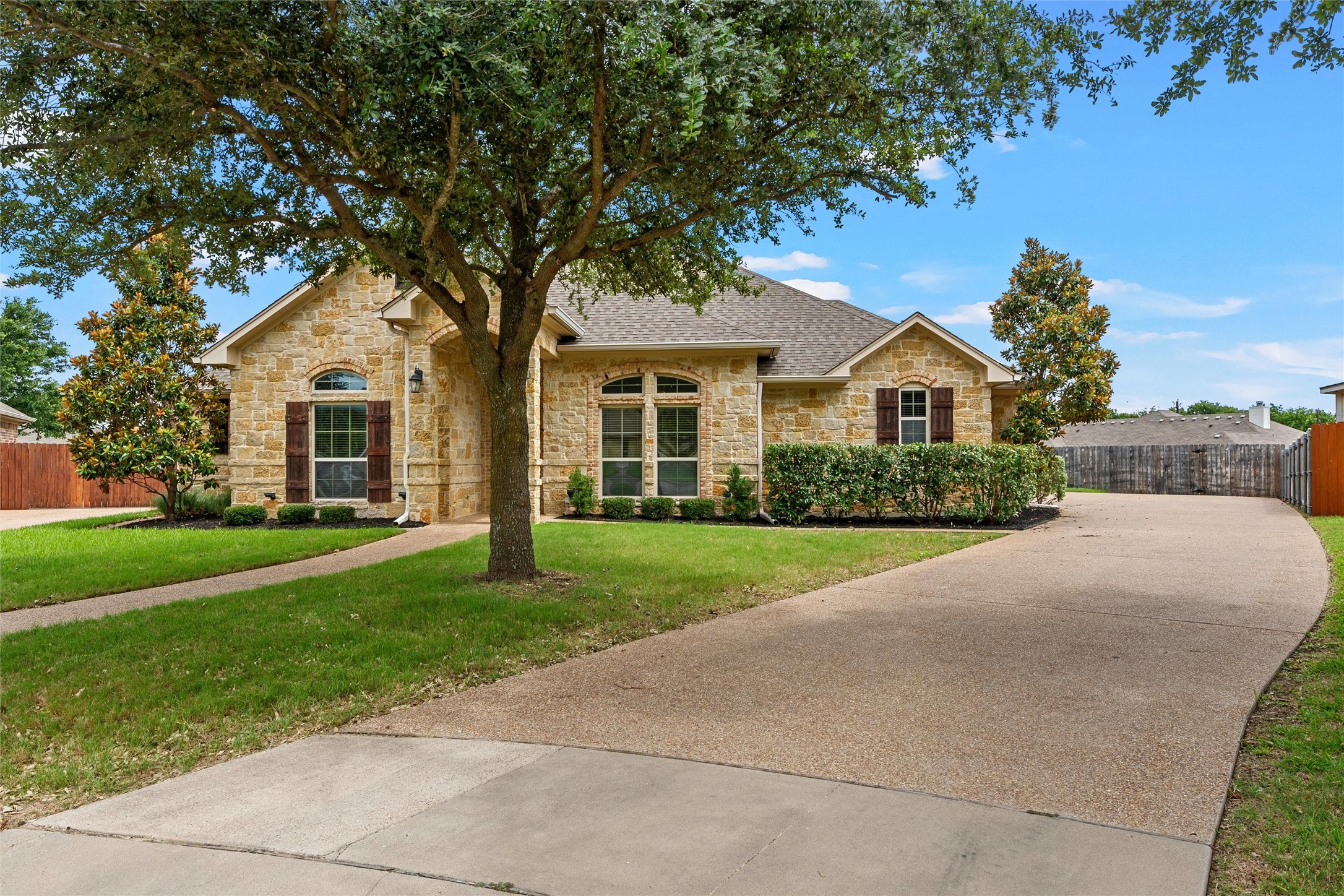 144 Ellis Farm Road Hewitt TX 76643