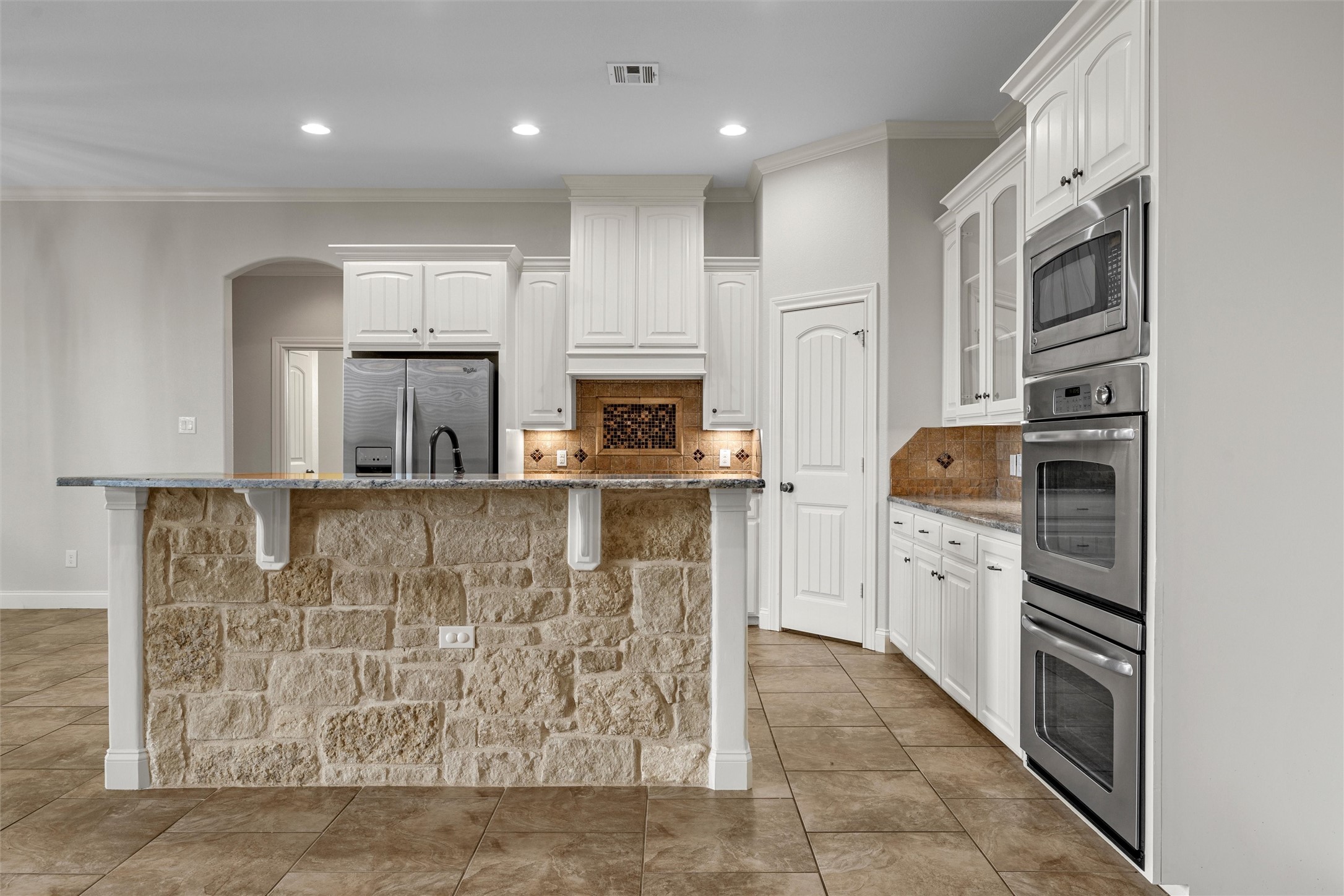144 Ellis Farm Road Hewitt TX 76643