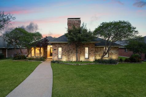 1110 Seminary Ridge Garland TX 75043