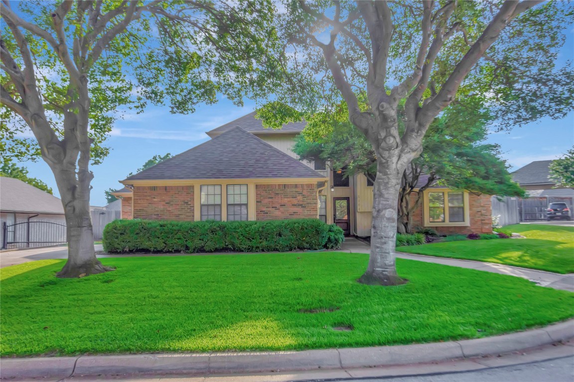 5104 Bedford Court Arlington TX 76017