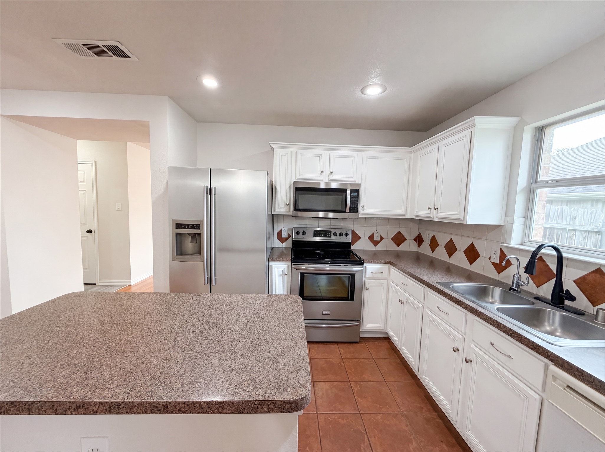 111 Forest Park Lane Red Oak TX 75154