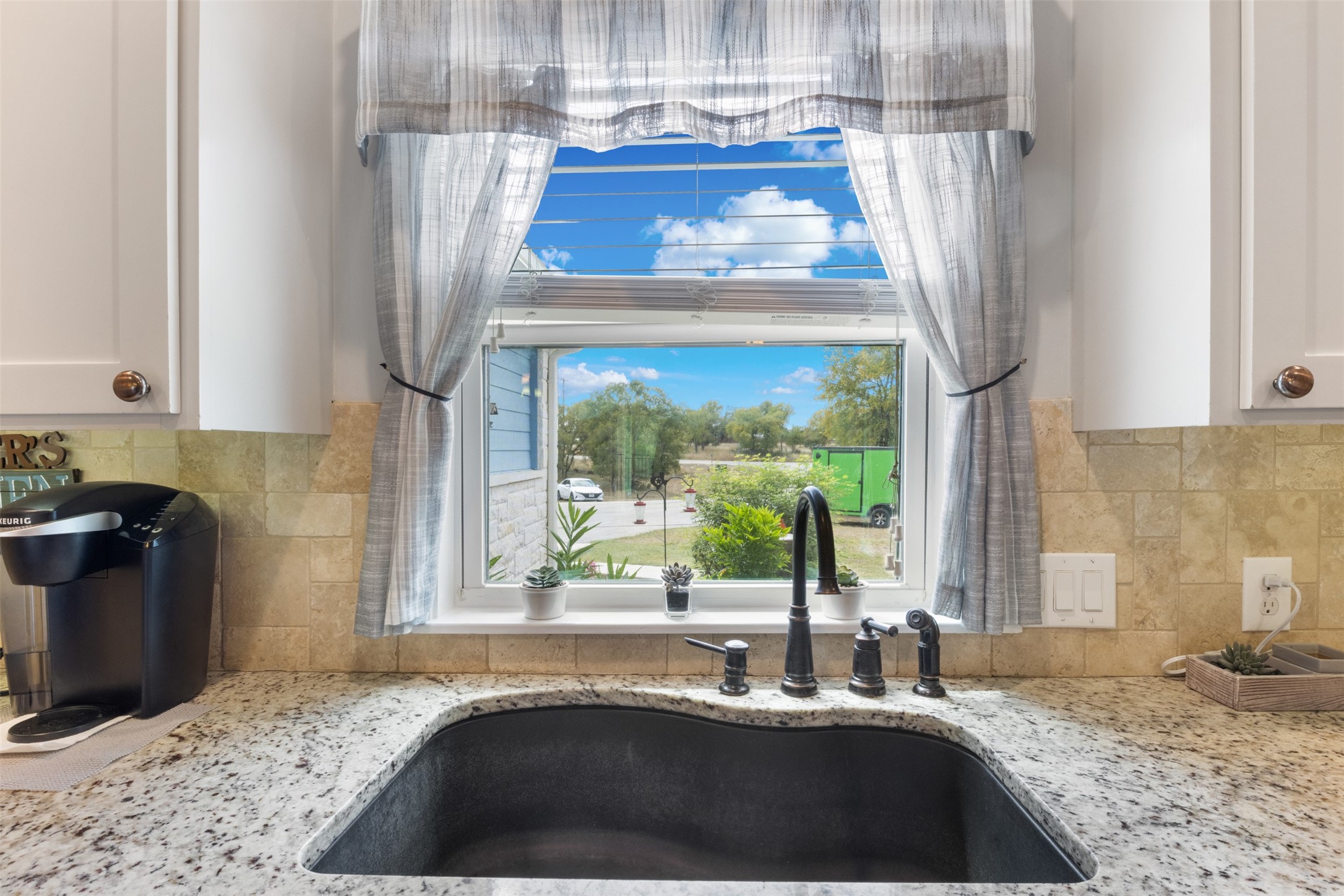141 Eagle Point Cove Kingsland TX 78639