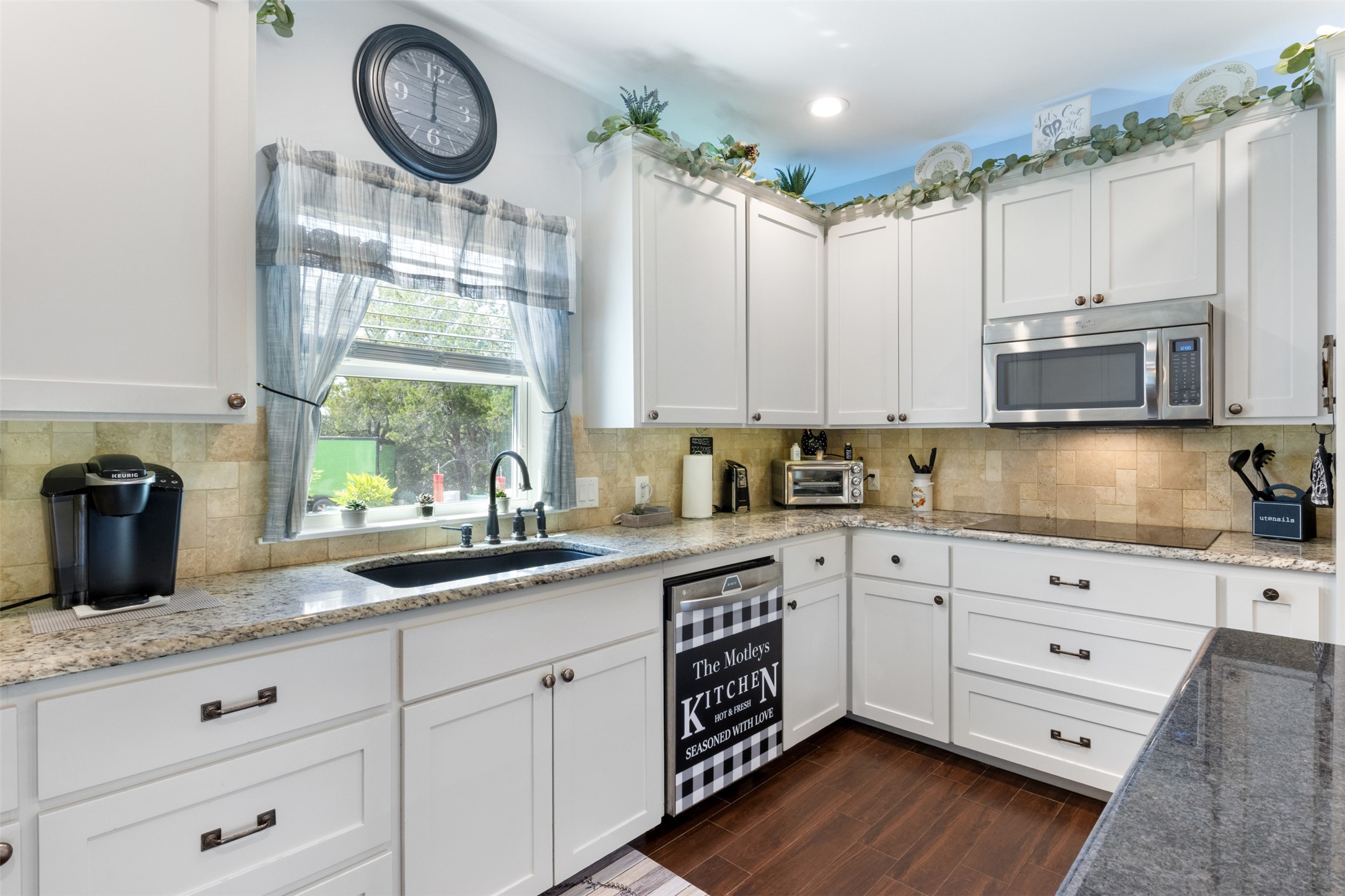 141 Eagle Point Cove Kingsland TX 78639