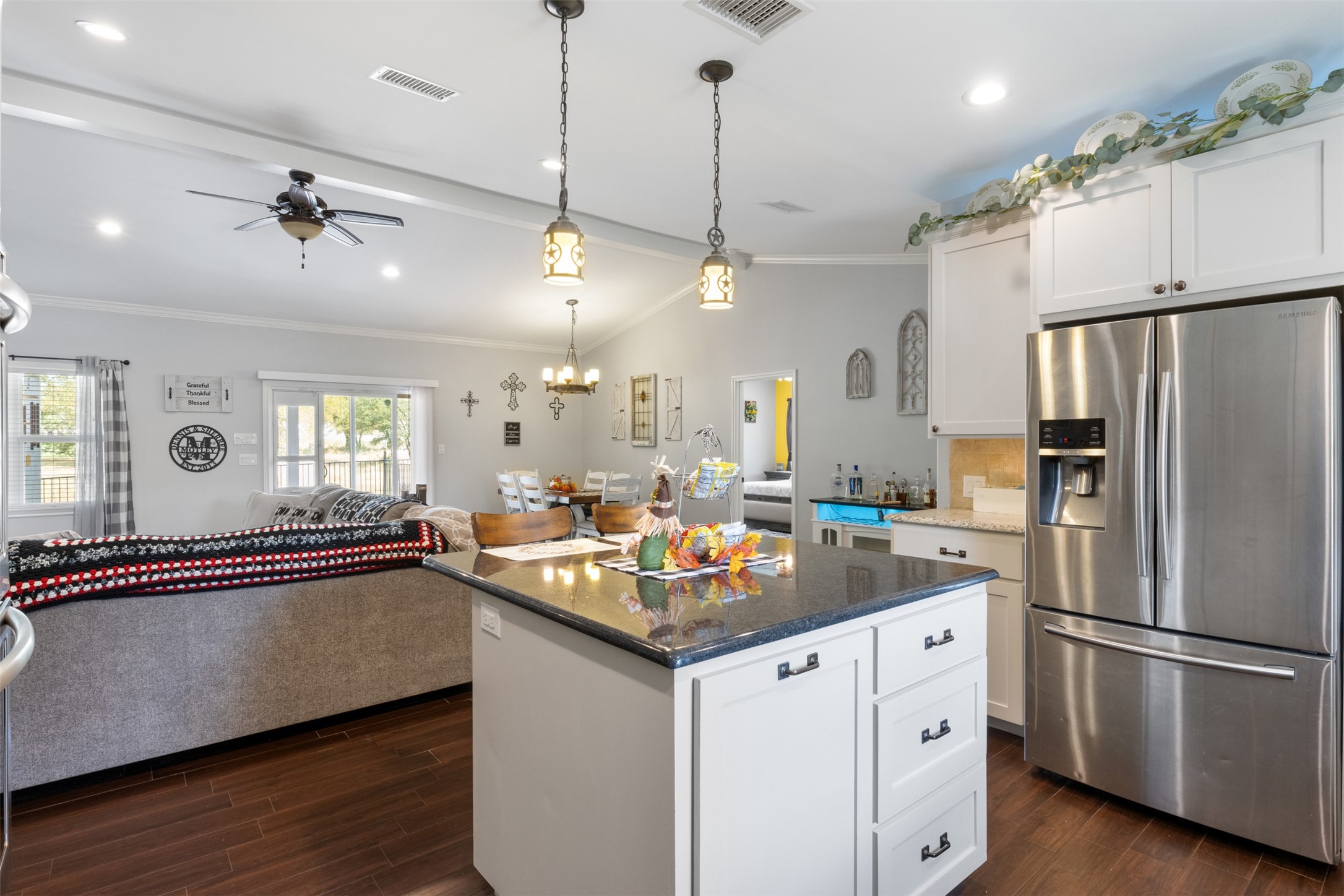 141 Eagle Point Cove Kingsland TX 78639
