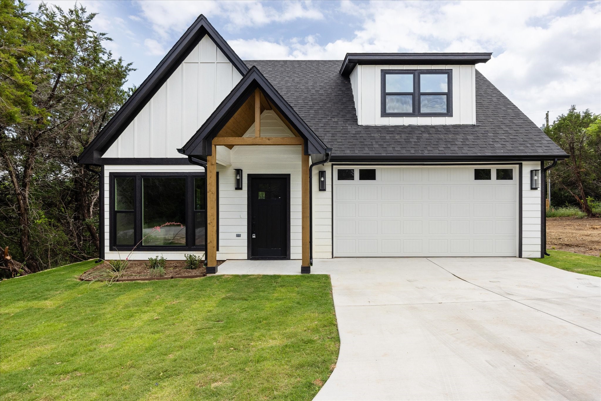 913 Colorado River Drive Granbury TX 76048