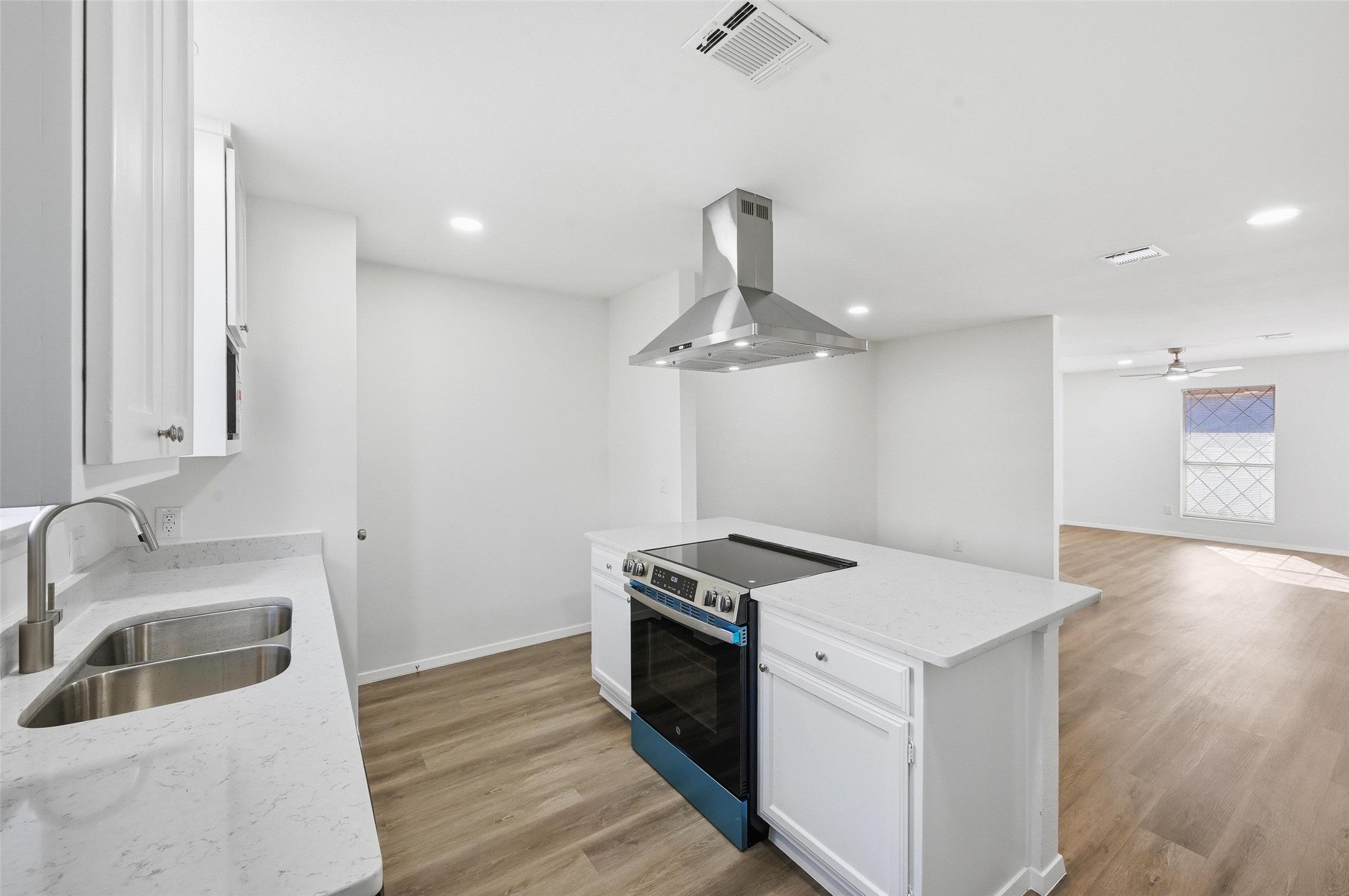 73 Winchester Drive Euless TX 76039
