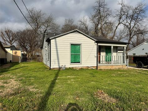 2817 Darby Drive Dallas TX 75227