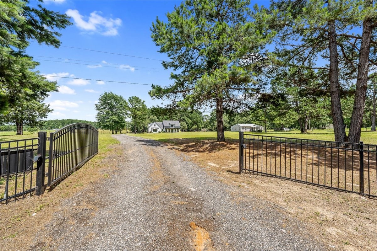 14544 Vz County Road 4811 Chandler TX 75758