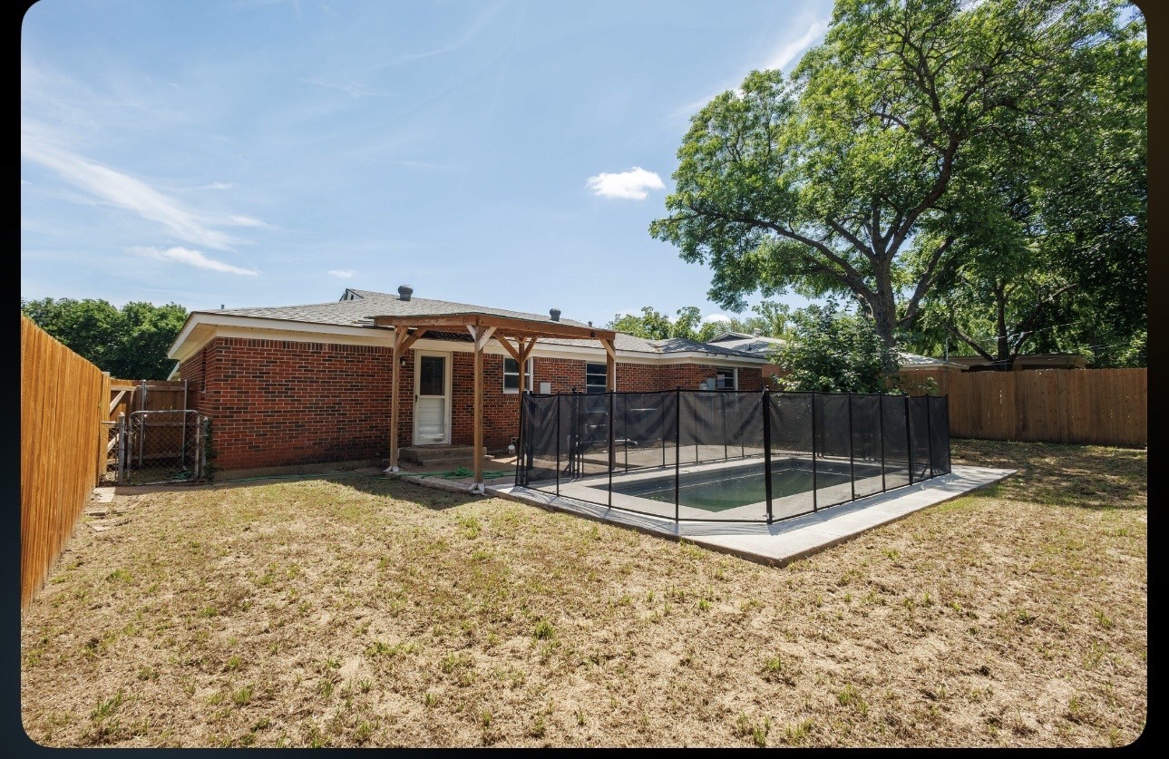 852 Odie Drive White Settlement TX 76108