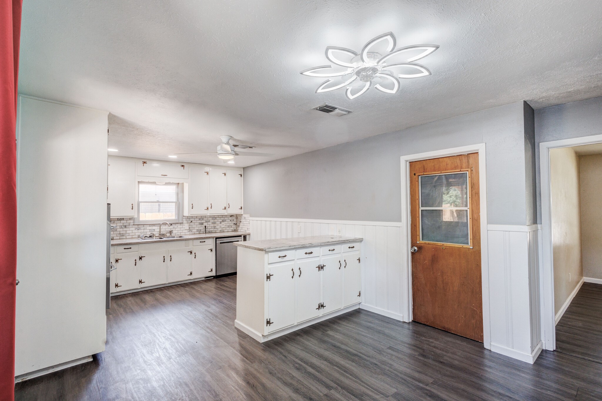 852 Odie Drive White Settlement TX 76108