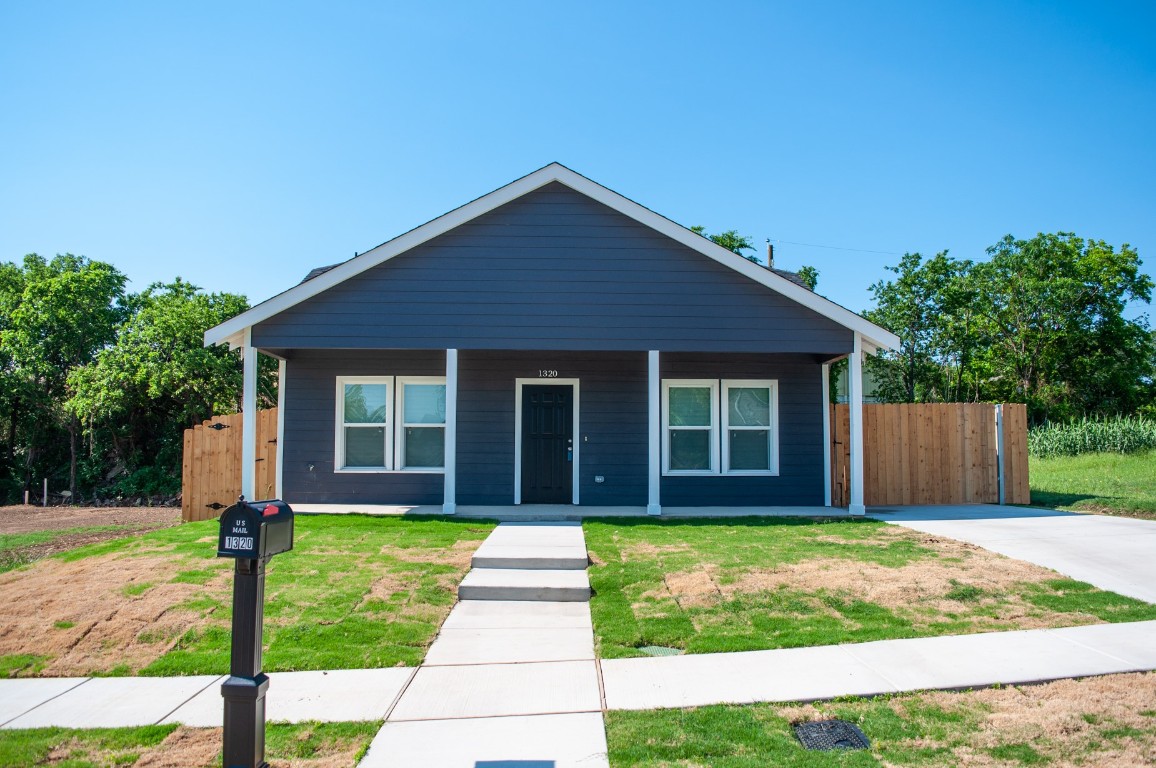 1320 E Ramsey Avenue Fort Worth TX 76104
