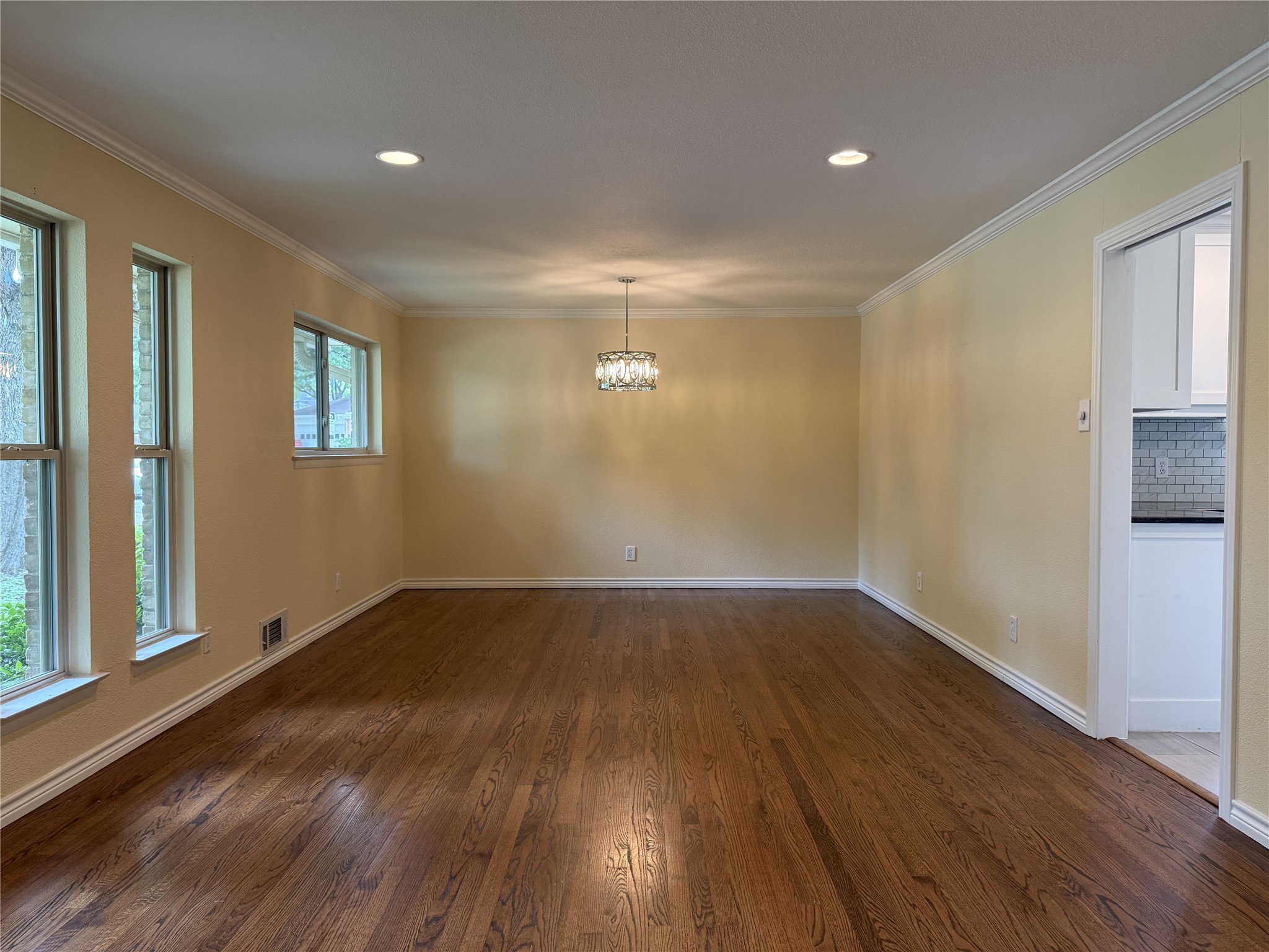 1116 Elizabeth Lane Richardson TX 75080