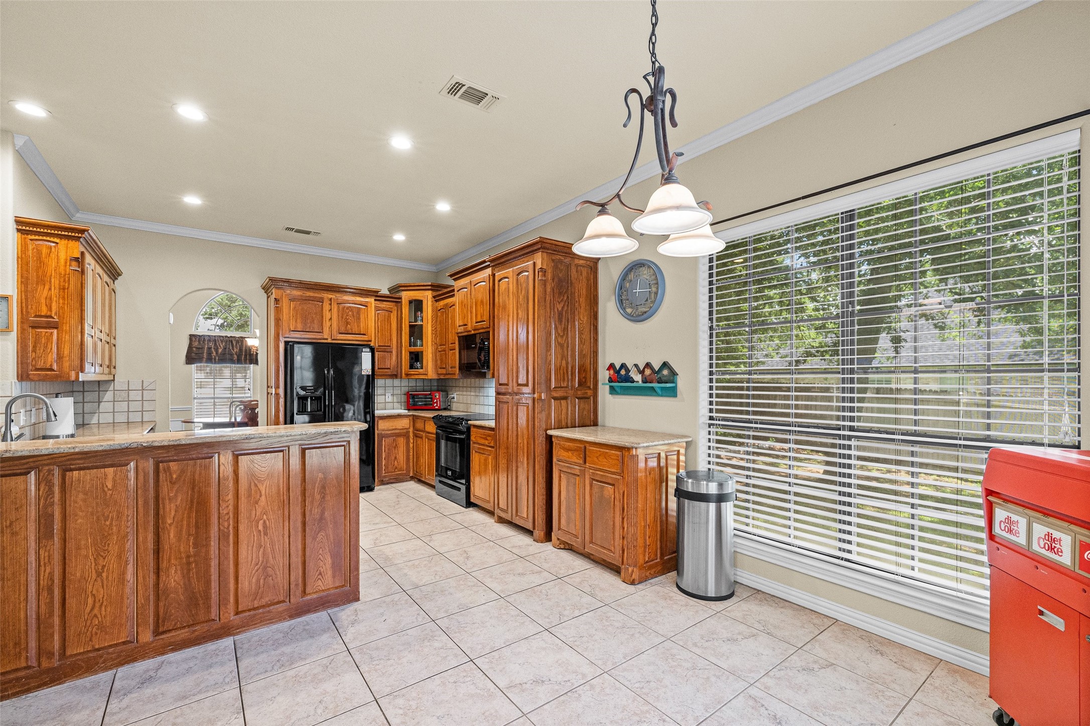 6705 Forest Oaks Court Granbury TX 76049