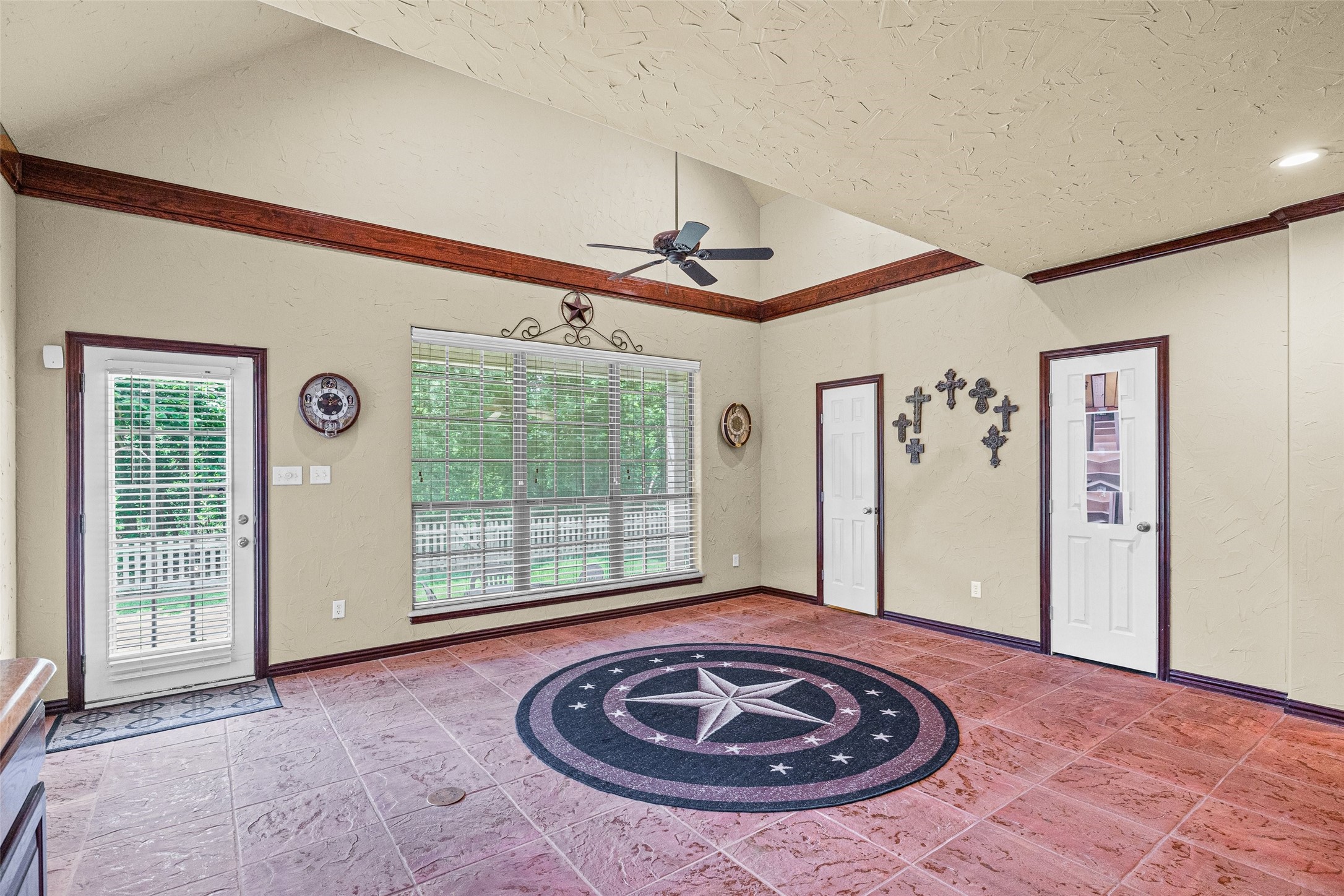 6705 Forest Oaks Court Granbury TX 76049