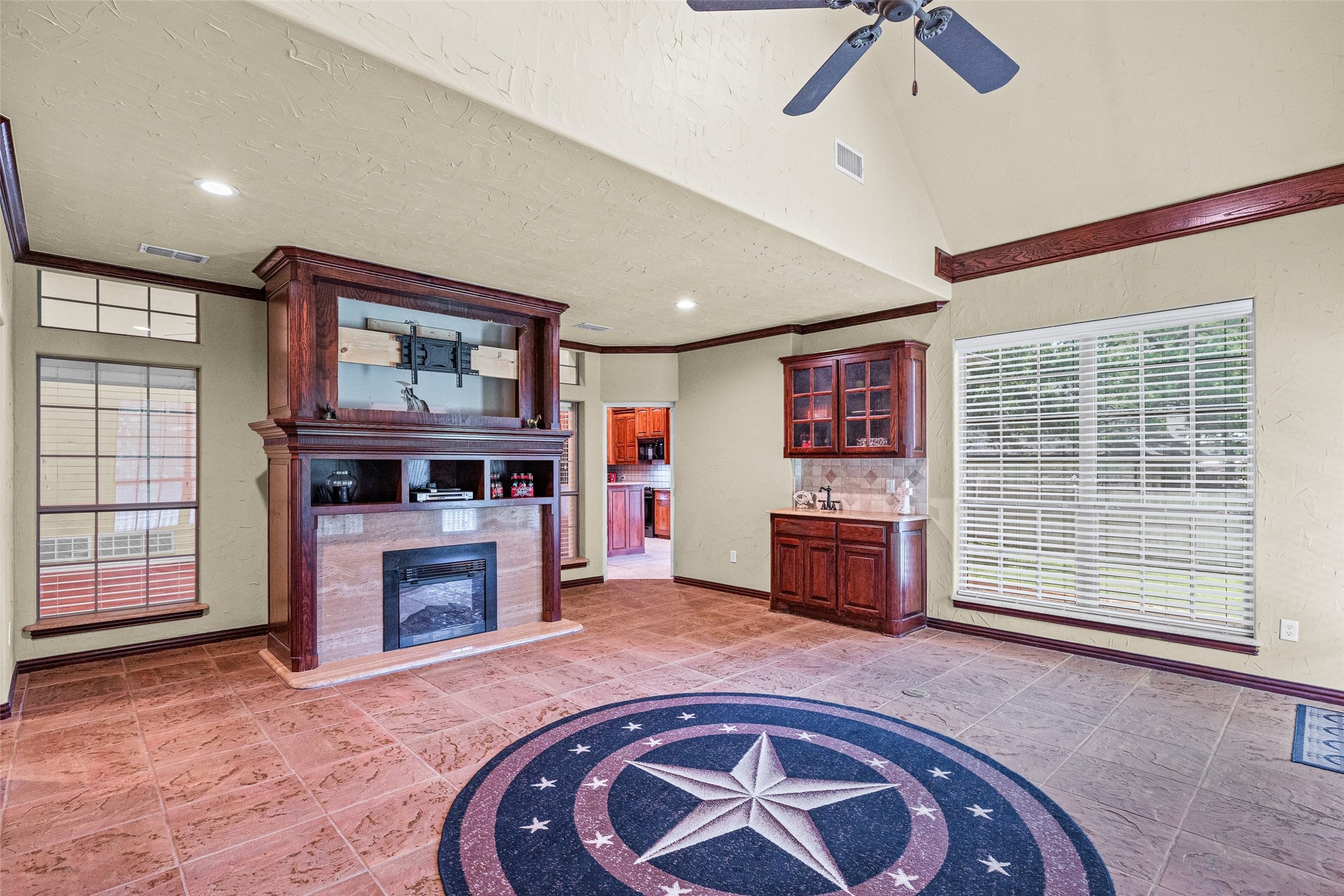 6705 Forest Oaks Court Granbury TX 76049