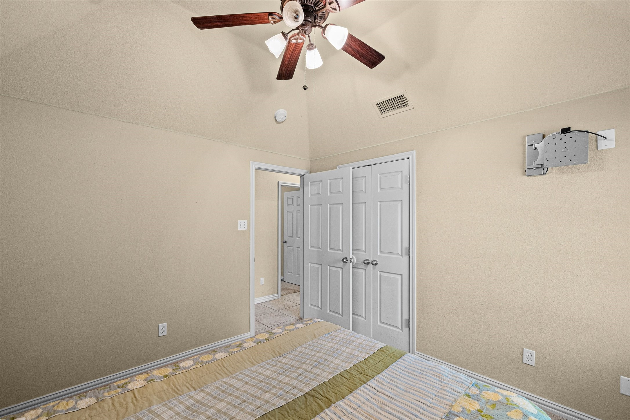 6705 Forest Oaks Court Granbury TX 76049