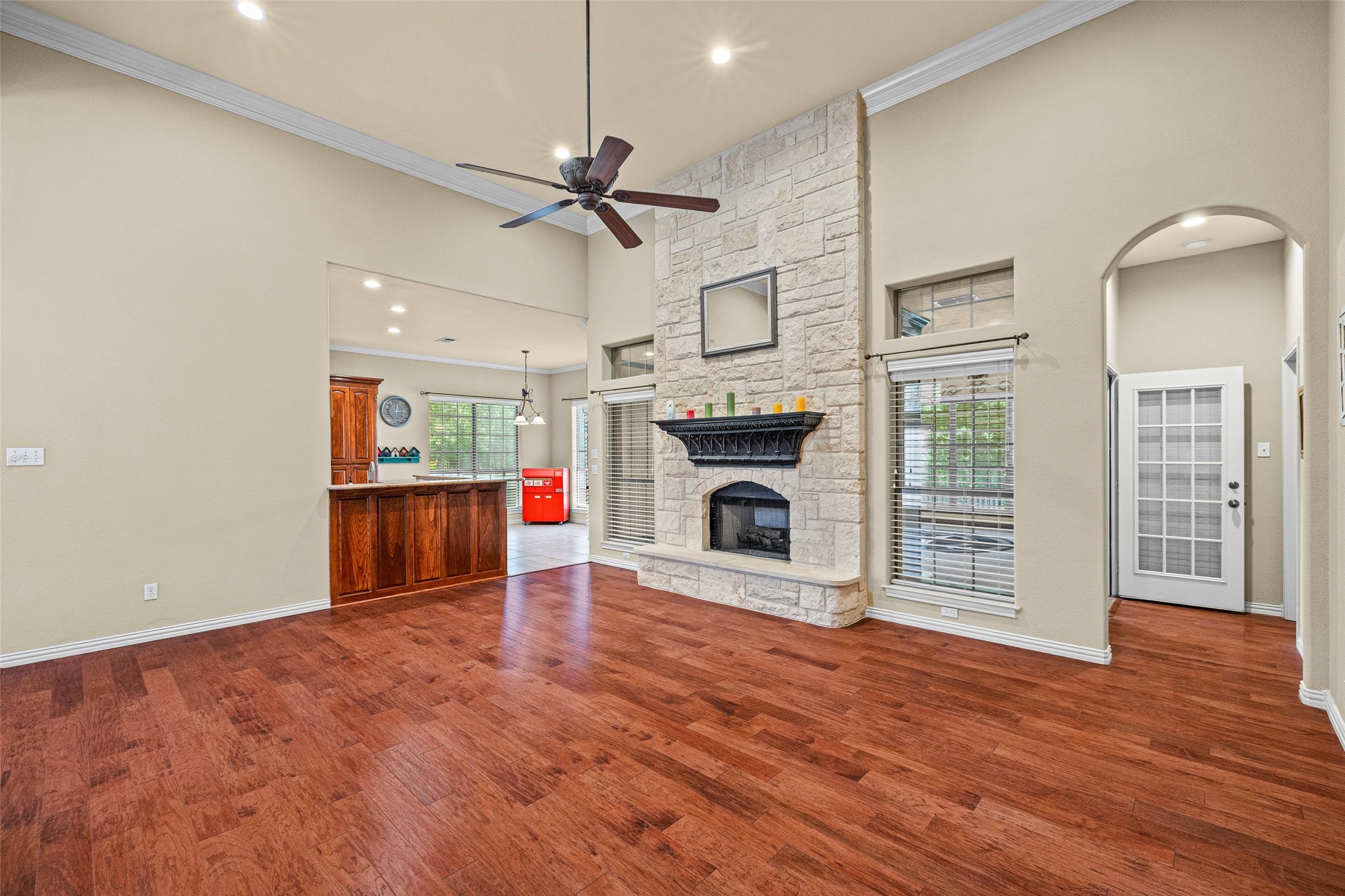 6705 Forest Oaks Court Granbury TX 76049