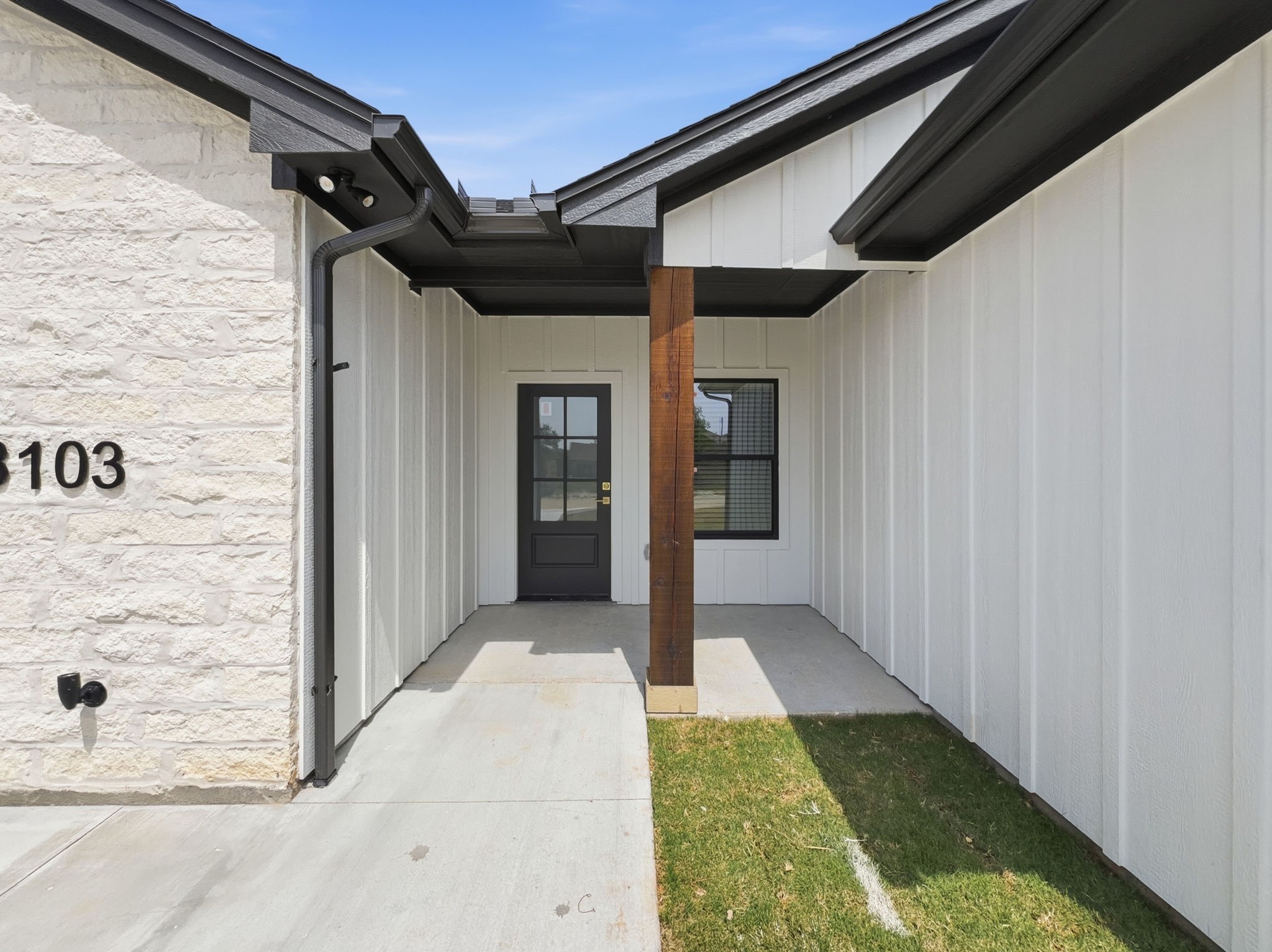 3103 Neches River Trail Granbury TX 76048