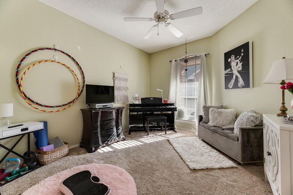 3205 Cape Cod Court Arlington TX 76017