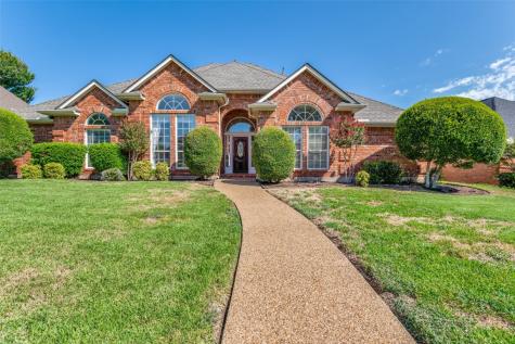 1313 Daventry Drive Desoto TX 75115