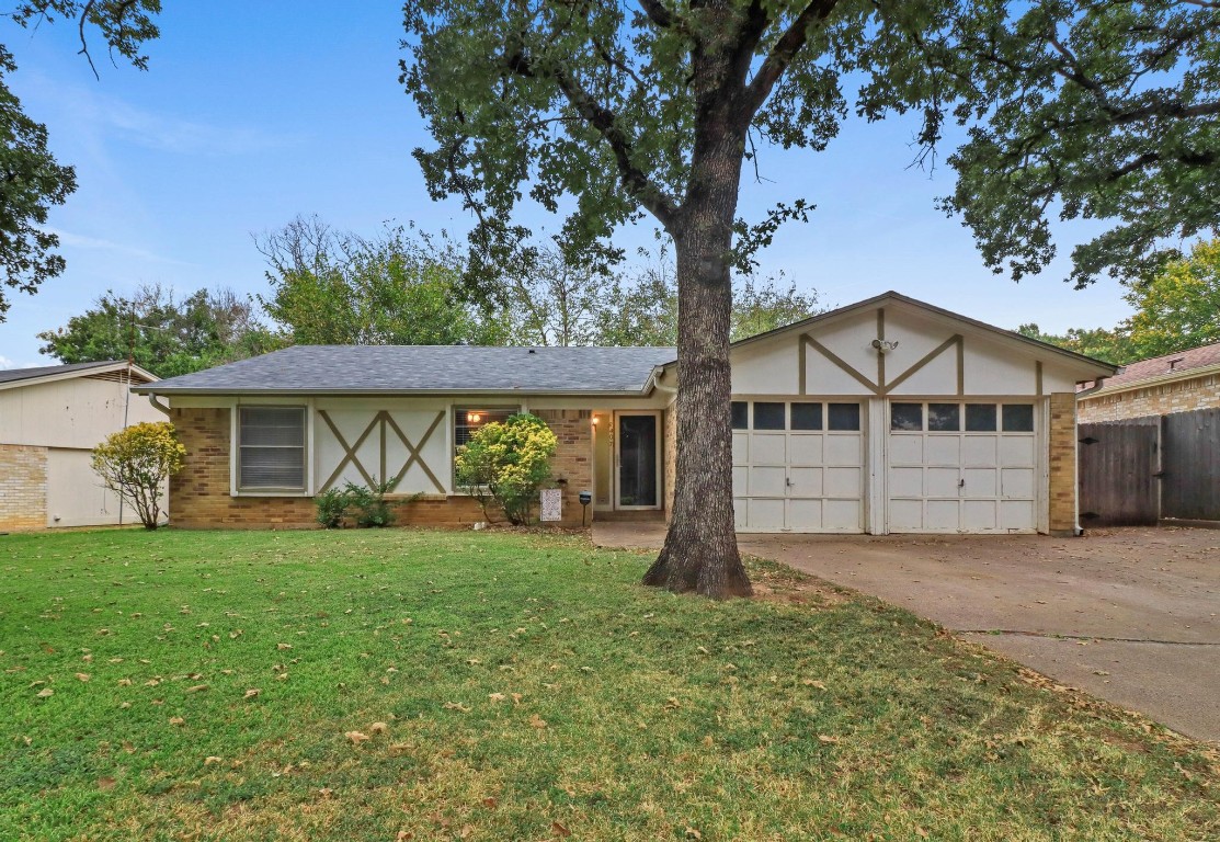 5407 Lansingford Trail Arlington TX 76017