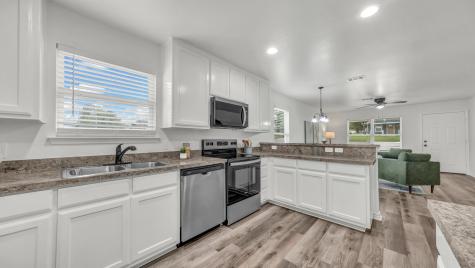 1415 N Elm Street Weatherford TX 76086