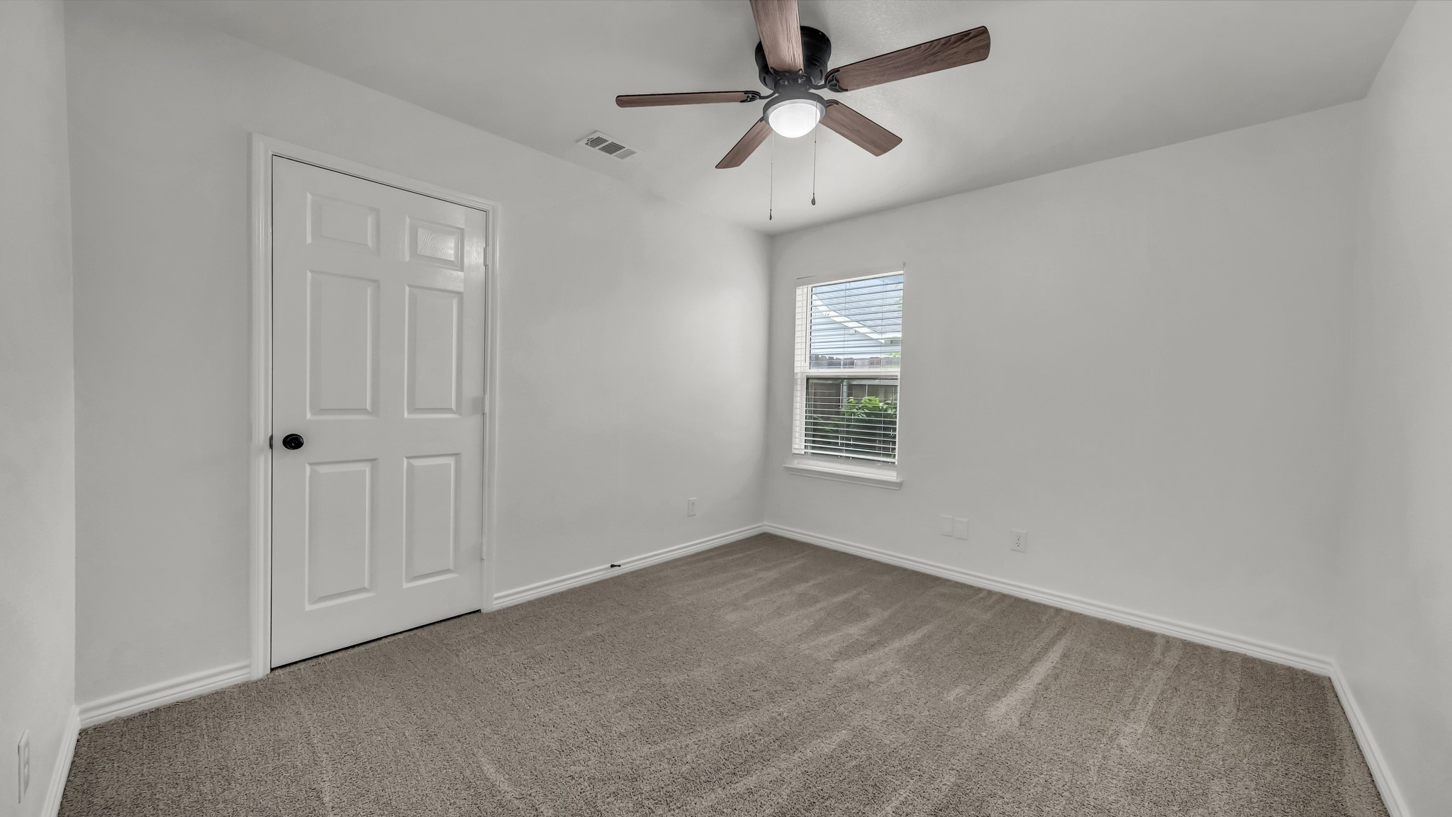 1415 N Elm Street Weatherford TX 76086