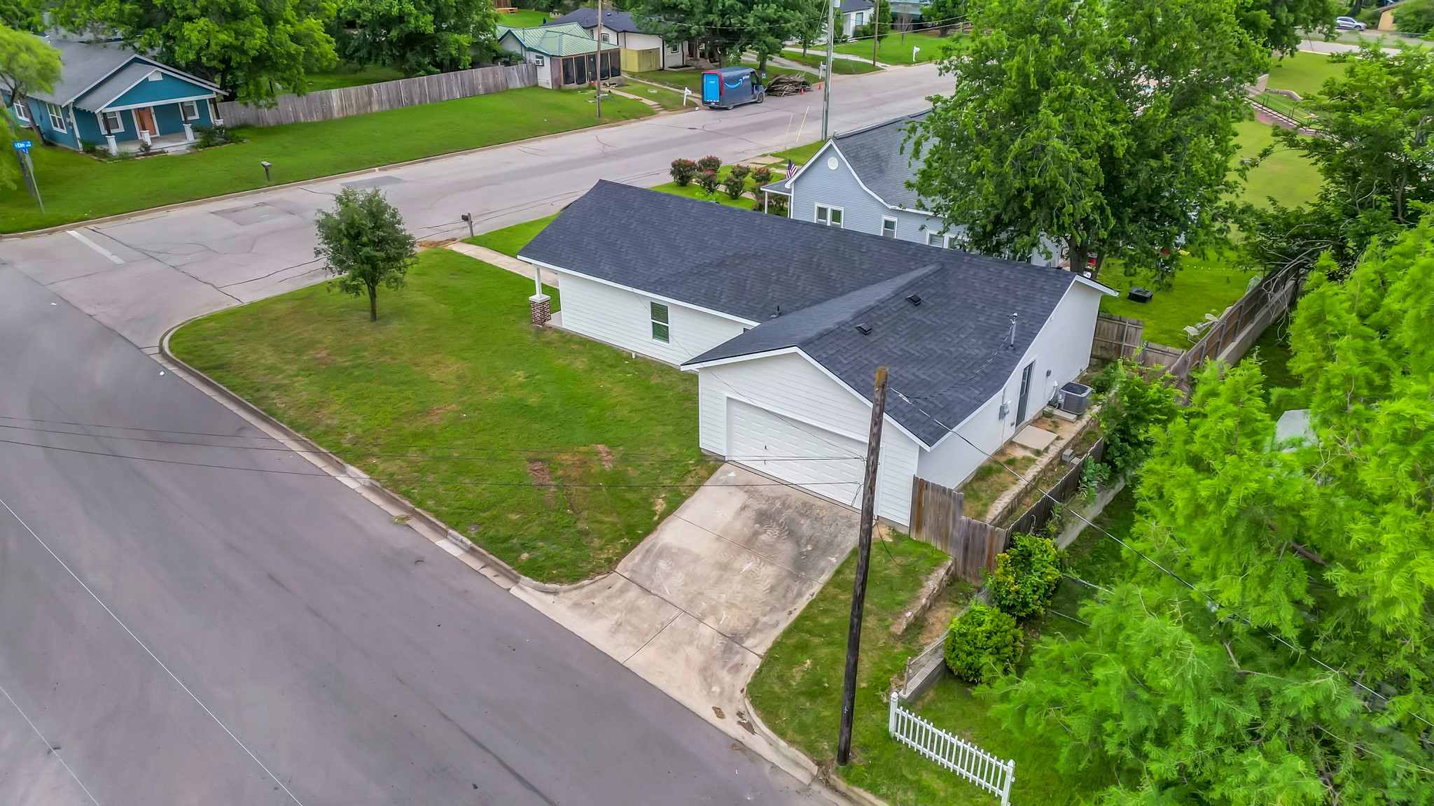 1415 N Elm Street Weatherford TX 76086