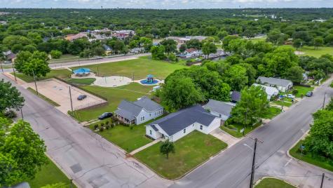 1415 N Elm Street Weatherford TX 76086