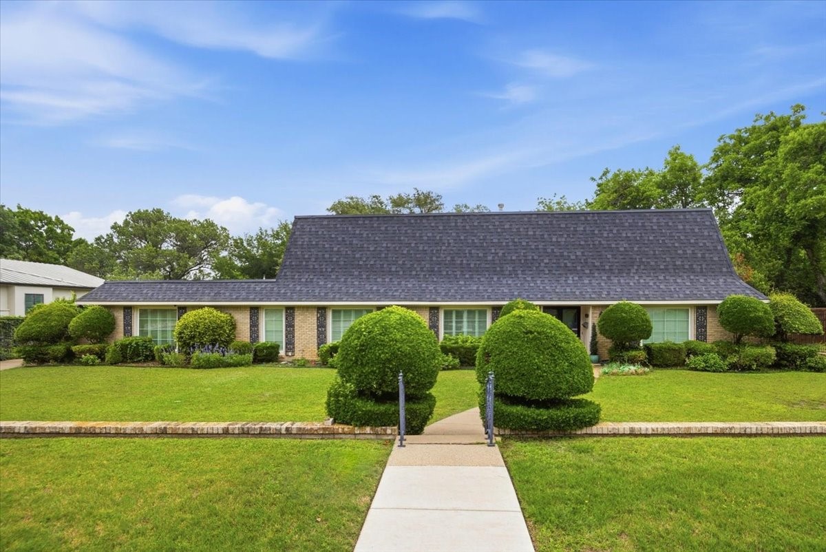 4017 Hildring Drive E Fort Worth TX 76109