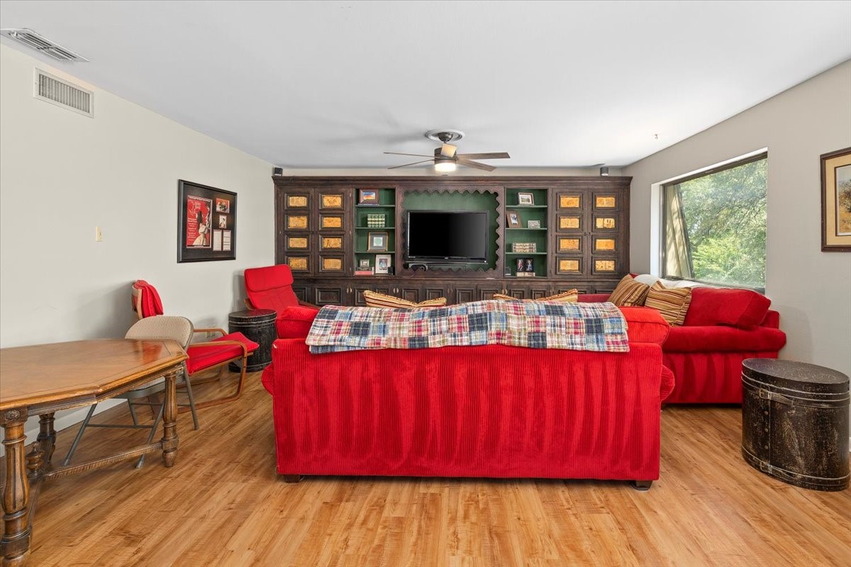 4017 Hildring Drive E Fort Worth TX 76109