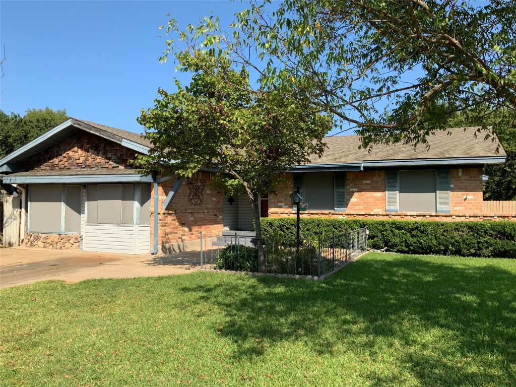 3101 Burgandy Lane Sherman TX 75090
