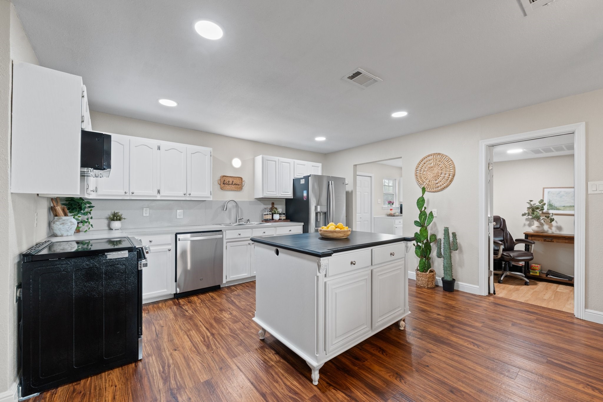4736 Saint Leger Drive Cleburne TX 76033