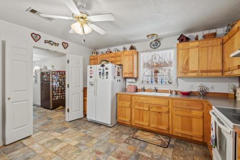 1393 County Road 2250 Ivanhoe TX 75447