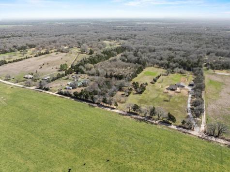 1393 County Road 2250 Ivanhoe TX 75447