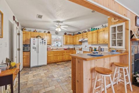 1393 County Road 2250 Ivanhoe TX 75447