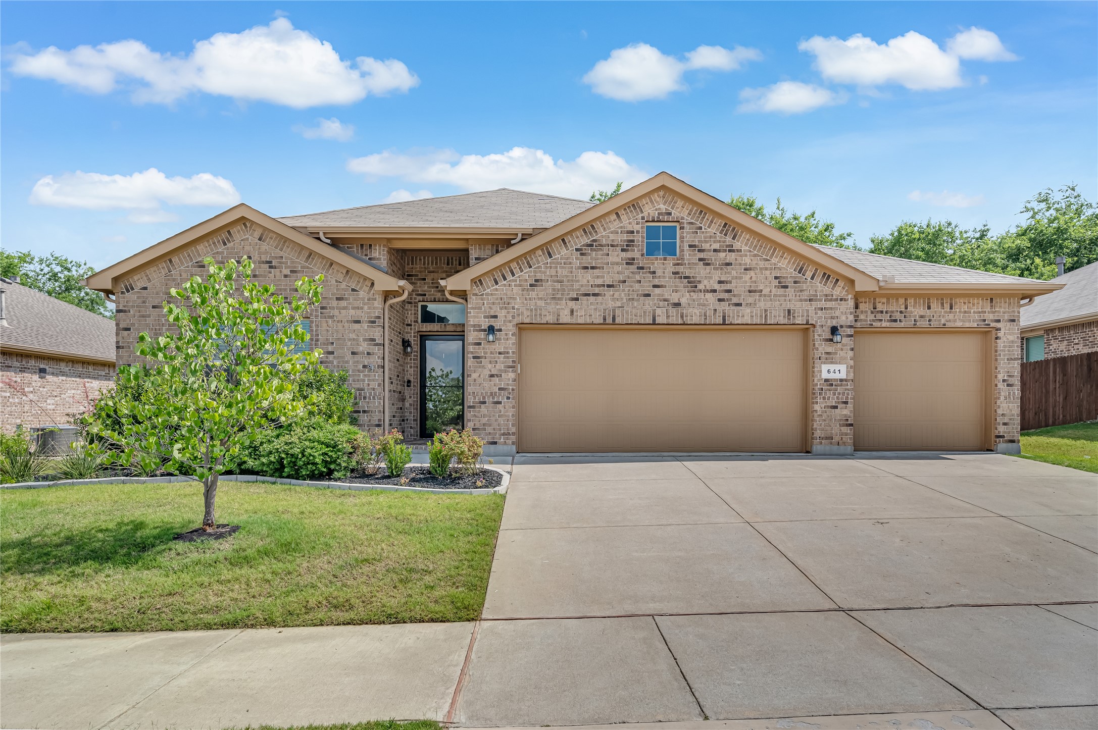 641 Redding Drive Saginaw TX 76131